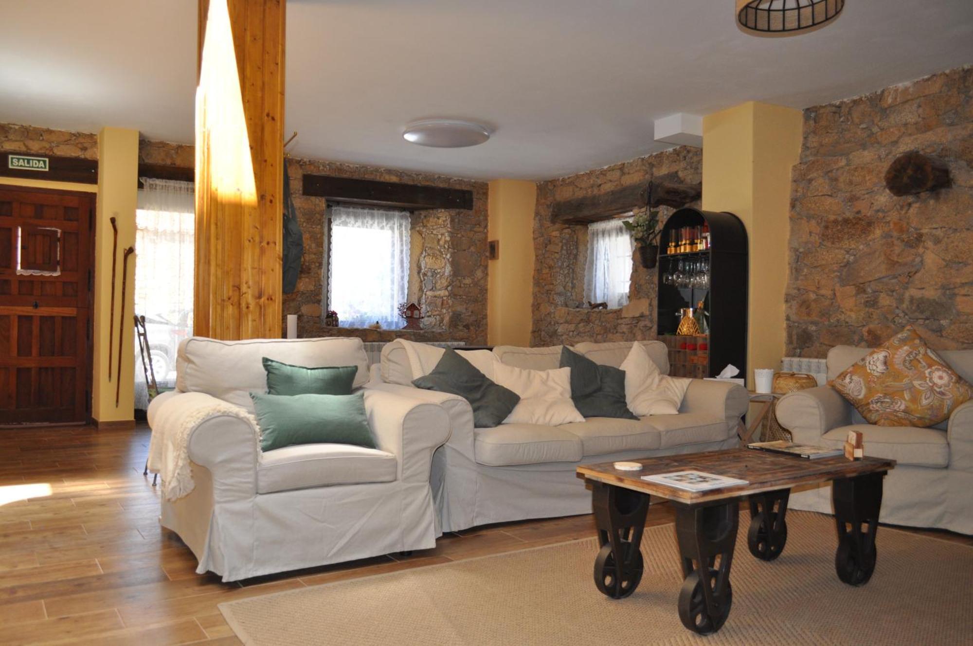 El Rincon Secreto De Gredos Especializada En Celiaquia Y Diabetes Y Jacuzzi Guest House Tormellas Екстериор снимка